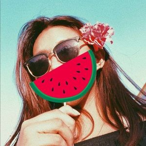 Meet your Posher, Riche